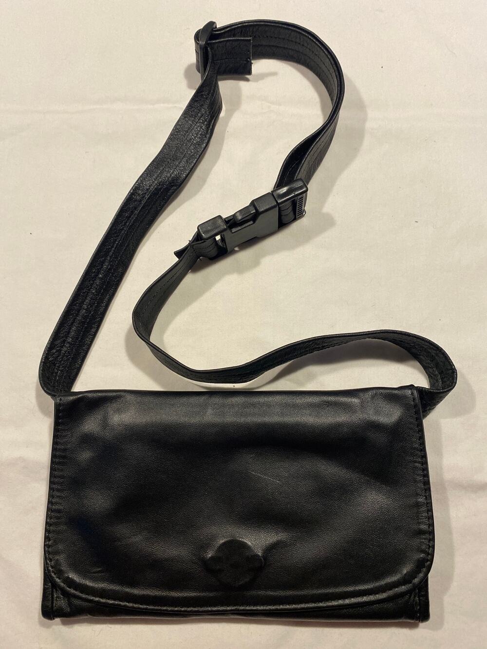 Black Lightweight All Leather Fanny Pack